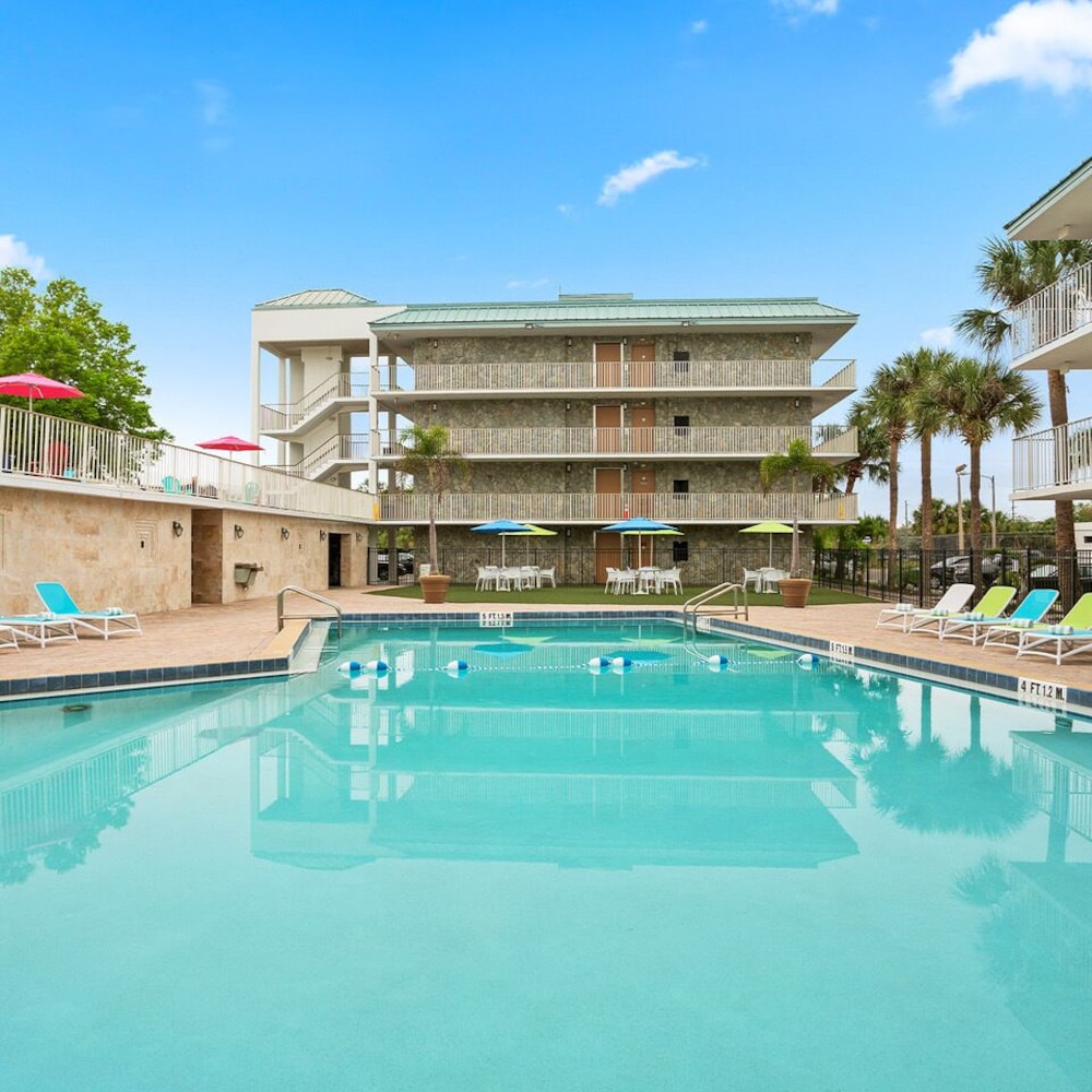 Satisfaction Orlando Resort - Featured Image