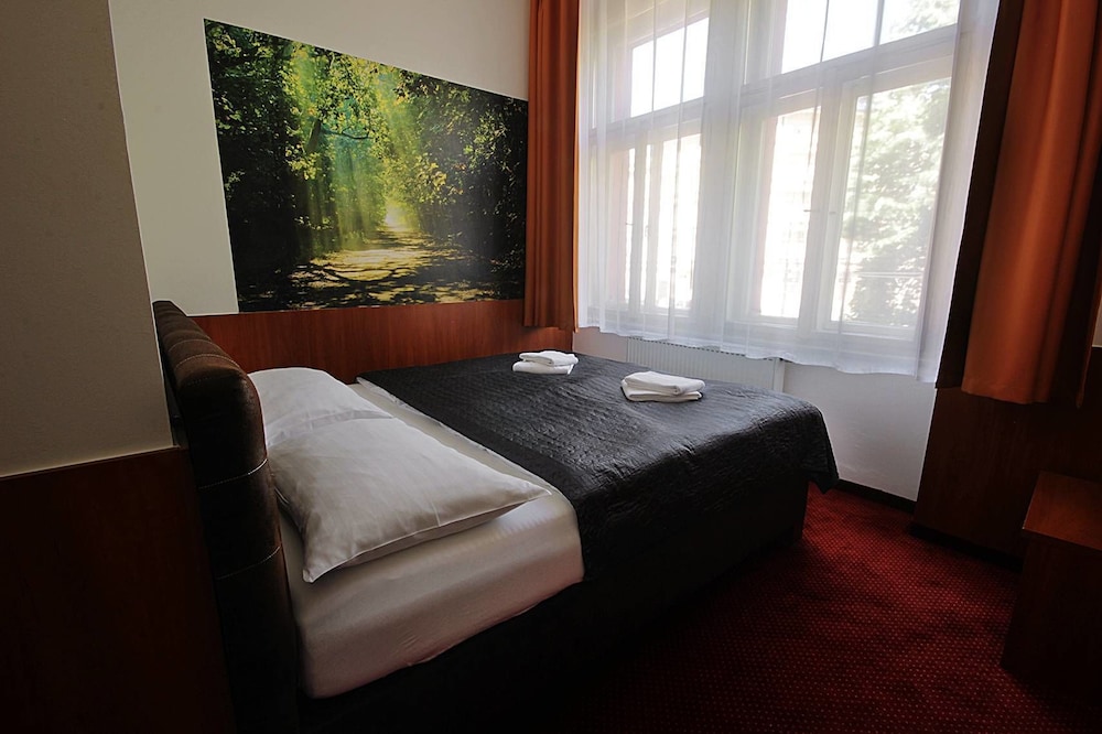 Hotel Zlatá Váha - Featured Image