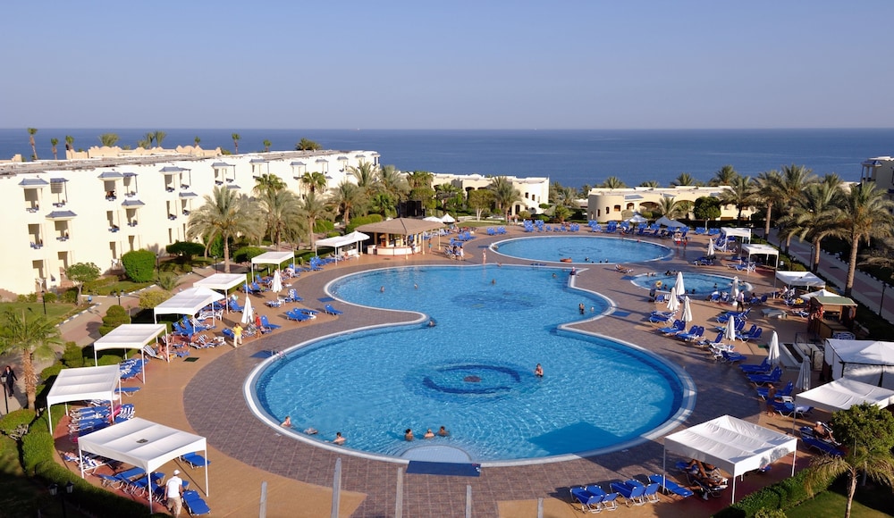 Grand Oasis Resort