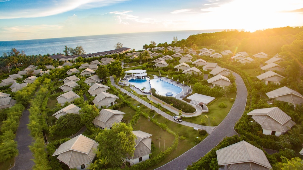 The Shells Resort & Spa Phu Quoc