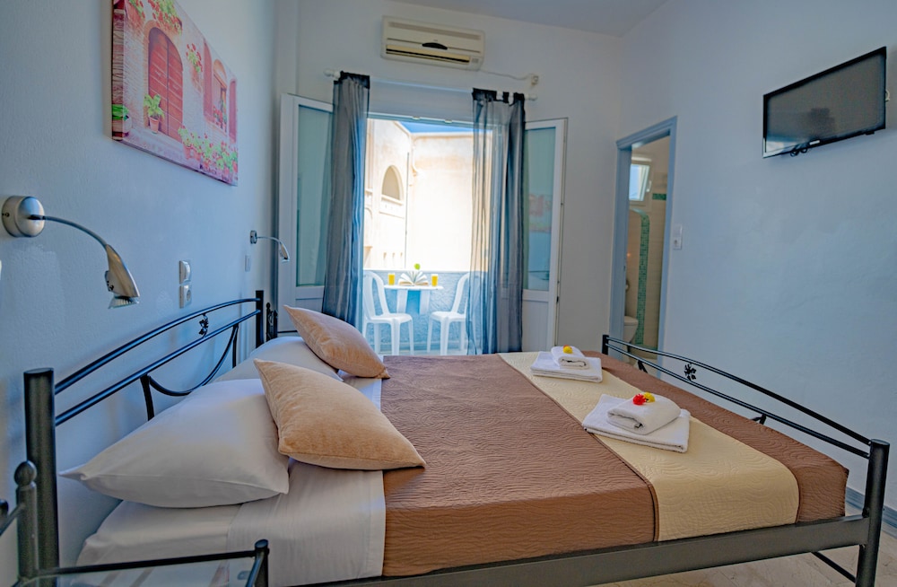 JOIN US LOW COST ROOMS - Primary image
