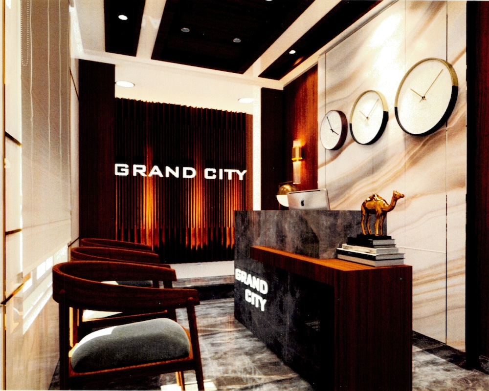 Grand City Hotel - Primary image