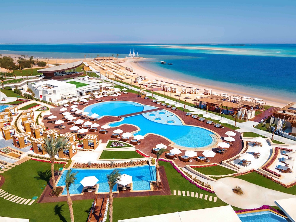 RIXOS PREMIUM MAGAWISH SUITES AND VILLAS