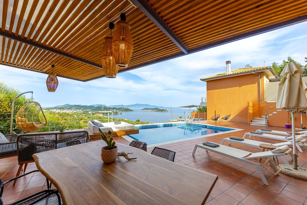 SKIATHOS GEA VILLAS