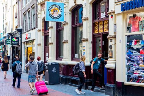 The Flying Pig Downtown Youth Hostel - 